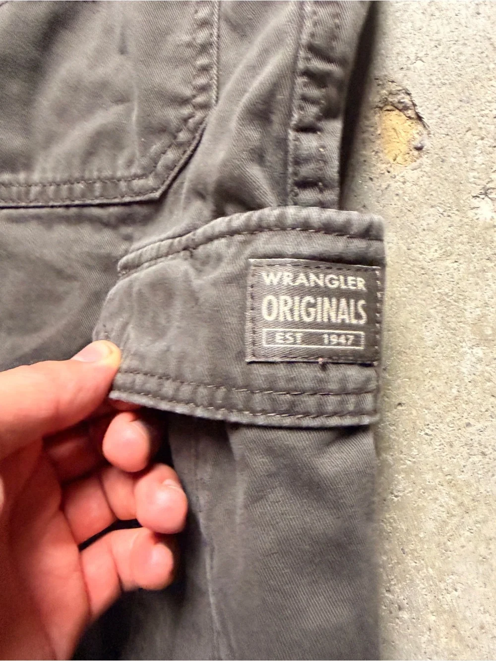 Wrangler Men's Cargo Shorts in Olive Green
